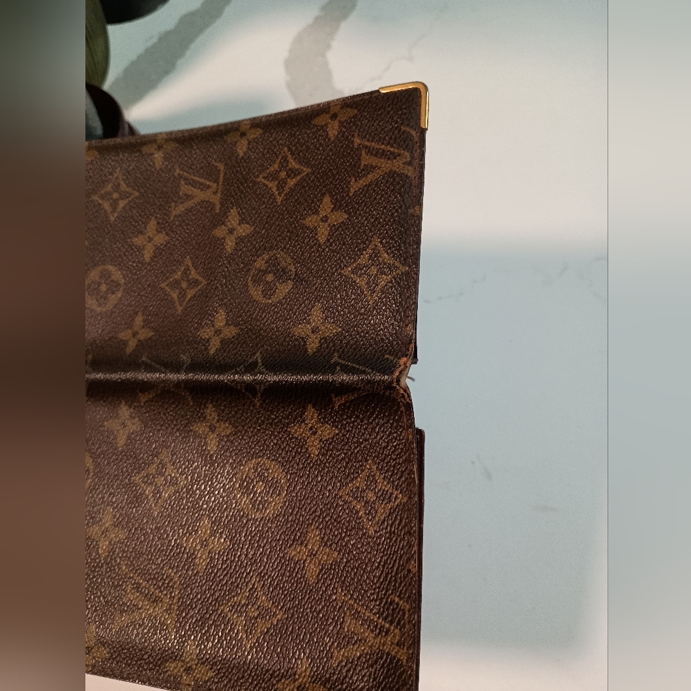 Authentic Louis Vuitton Monogram Checkbook Wallet - Picture 5 of 17
